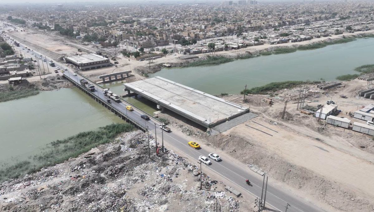 دائرة الطرق والجسور: إنجاز 75% من مشروع تأهيل وتطوير الجسر الهولندي في محافظة ذي قار وتواصل الأعمال لاستكمال مراحله المتبقية